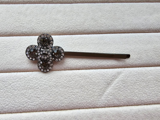 Authentic Chanel VIP Gift Side Hair Clip